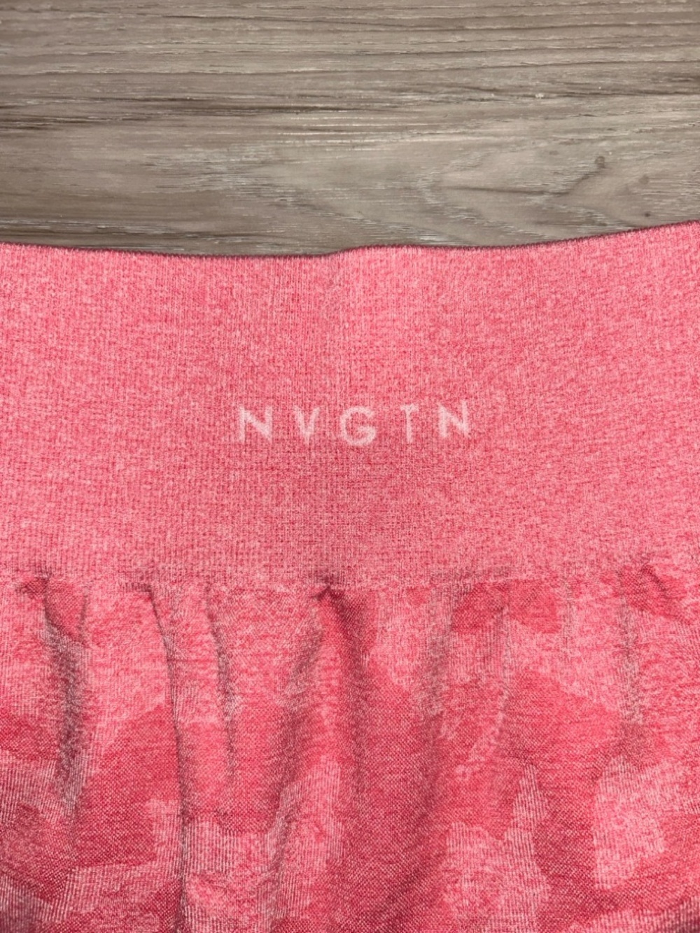 NVGTN Coral Pink camo Seamless High-Waist Bike Shorts - Camouflage Texture - Picture 2 of 4